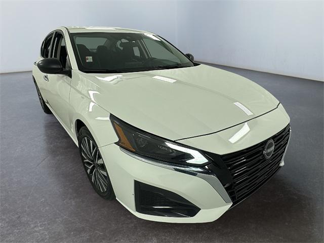 used 2025 Nissan Altima car, priced at $19,962