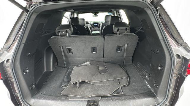 used 2023 Chevrolet Traverse car, priced at $30,500