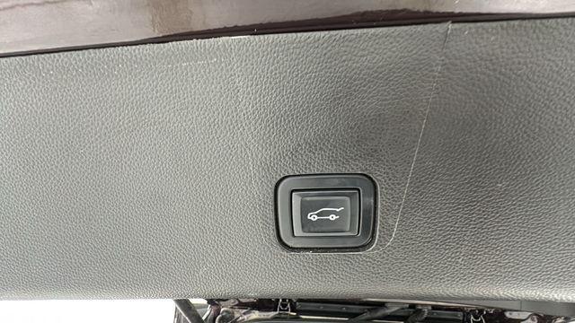 used 2023 Chevrolet Traverse car, priced at $30,500