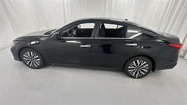 new 2025 Nissan Altima car, priced at $27,264