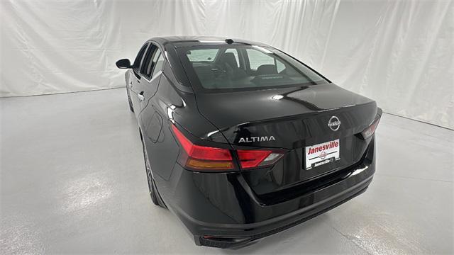 new 2025 Nissan Altima car, priced at $27,264