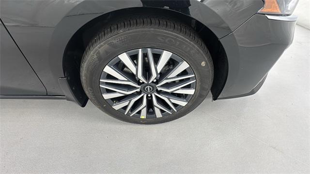 new 2025 Nissan Altima car, priced at $27,264