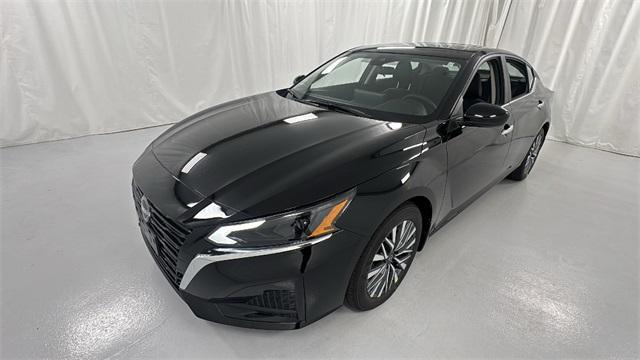 new 2025 Nissan Altima car, priced at $27,264