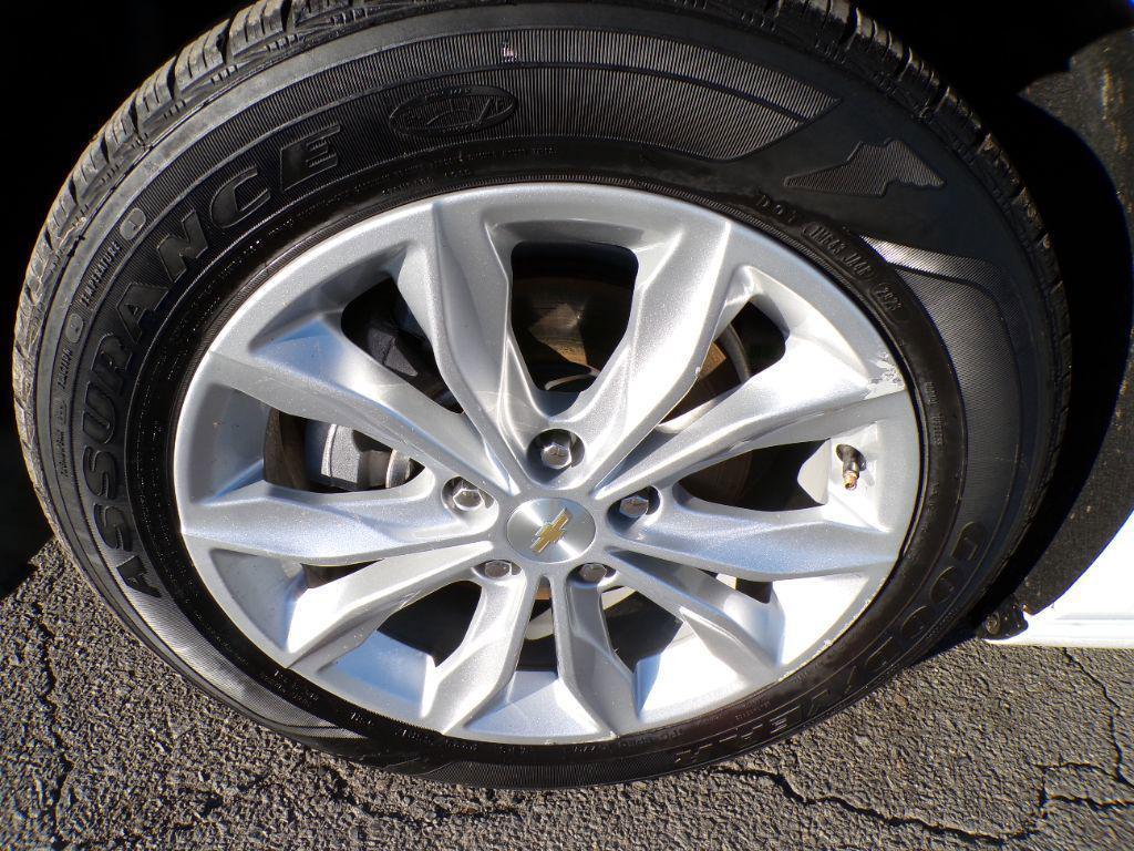 used 2024 Chevrolet Malibu car, priced at $18,326