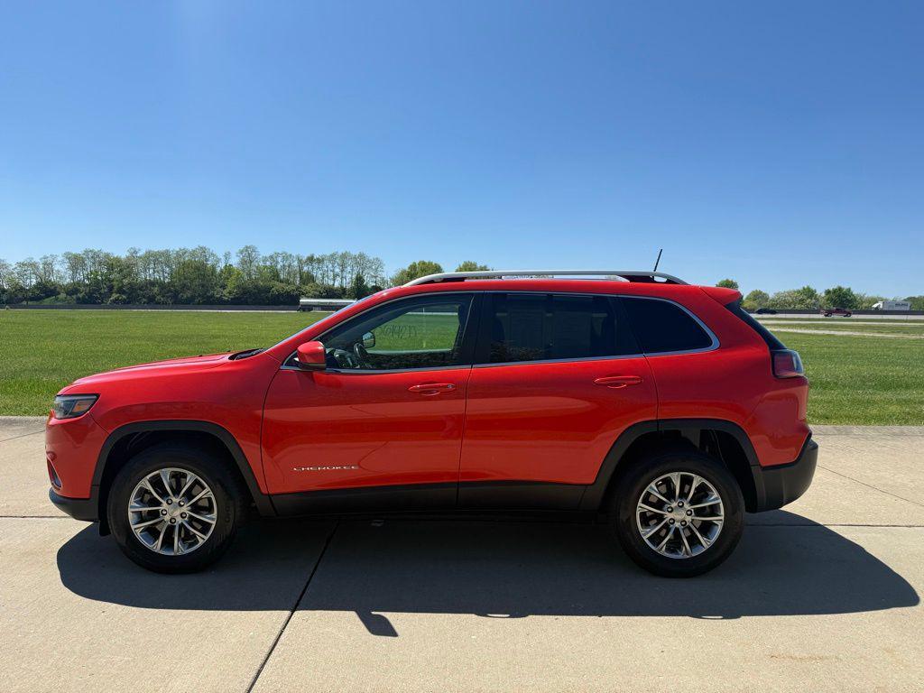 used 2021 Jeep Cherokee car, priced at $16,499