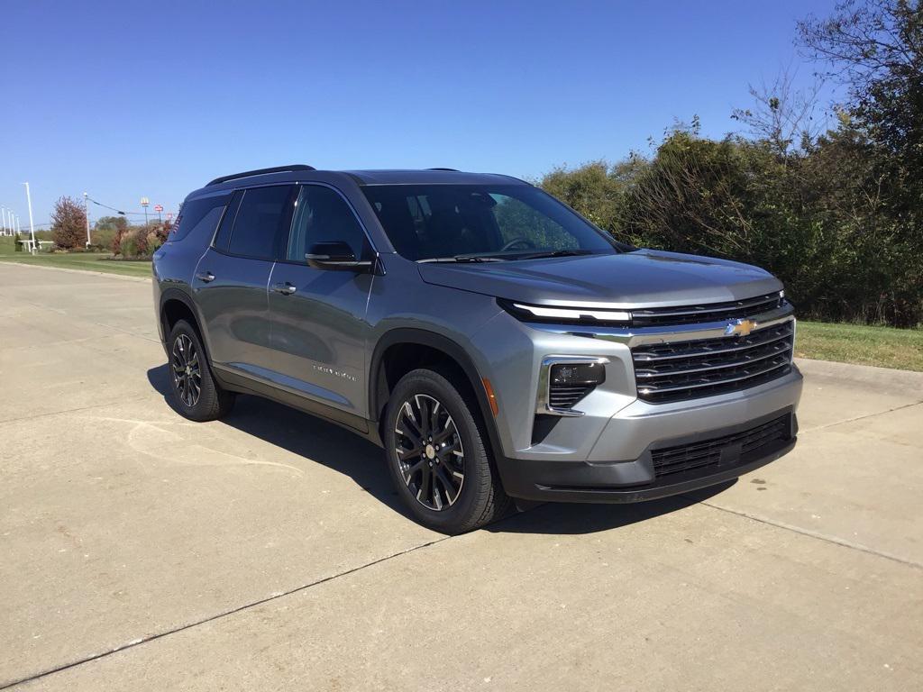 new 2026 Chevrolet Traverse car, priced at $42,392