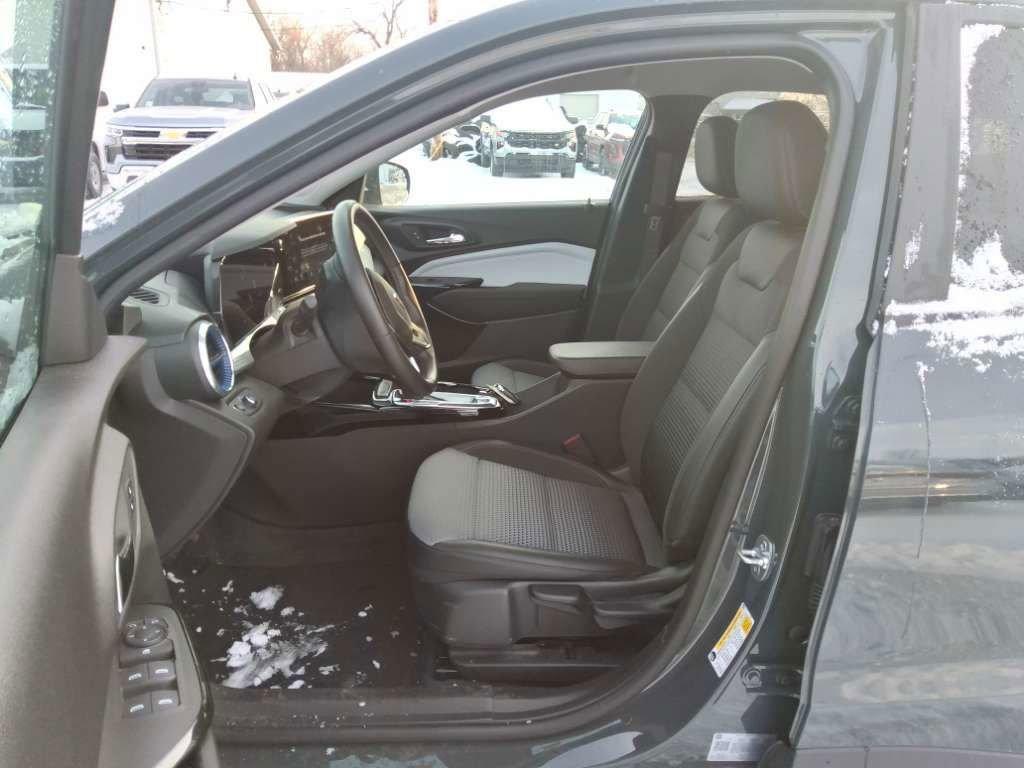 used 2025 Chevrolet Trax car, priced at $21,677