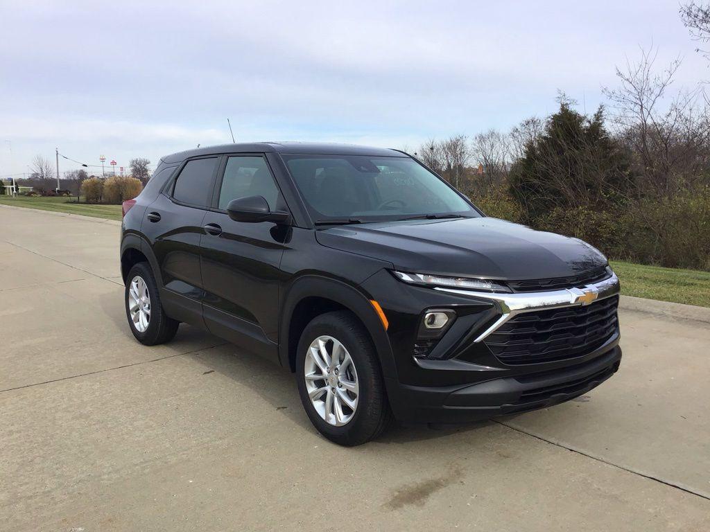 new 2026 Chevrolet TrailBlazer car, priced at $24,744