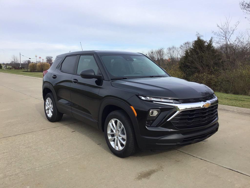 new 2026 Chevrolet TrailBlazer car, priced at $25,944