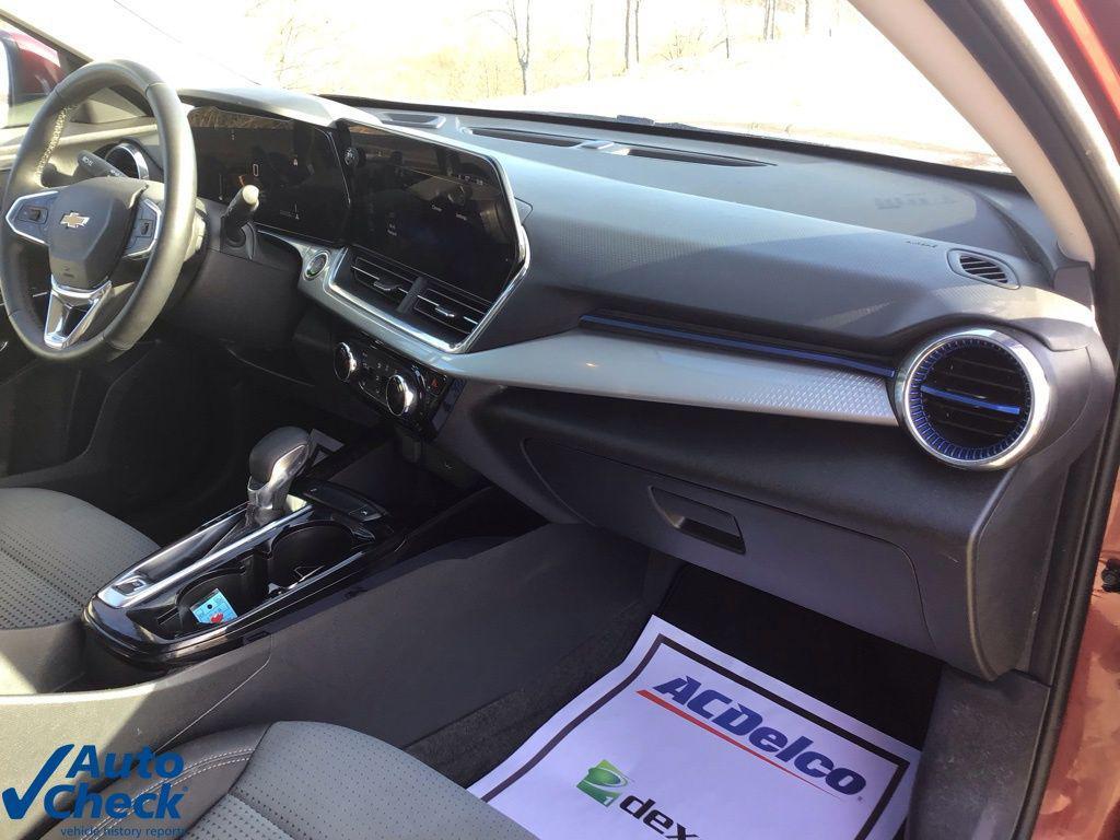 used 2025 Chevrolet Trax car, priced at $20,544