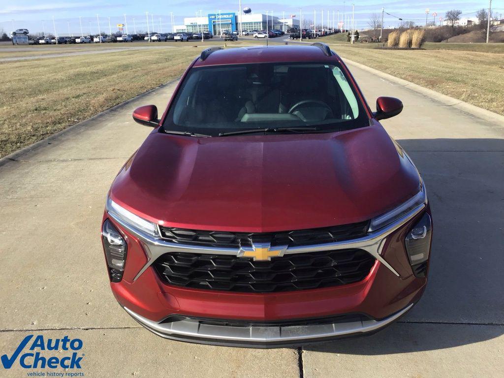 used 2025 Chevrolet Trax car, priced at $20,544