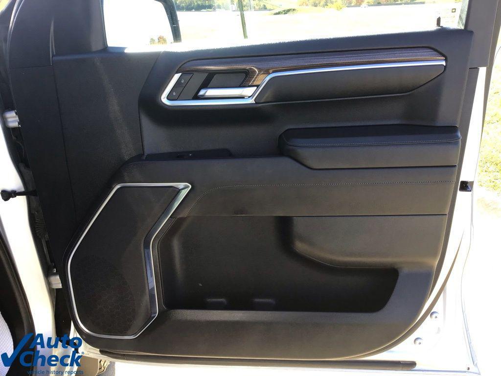 used 2022 Chevrolet Silverado 1500 car, priced at $34,999