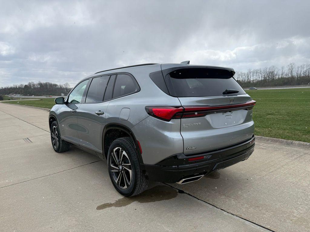 used 2025 Buick Enclave car, priced at $38,513