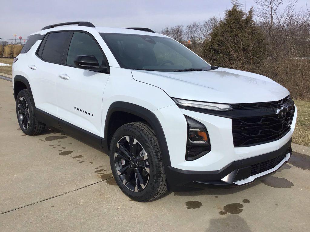 new 2026 Chevrolet Equinox car, priced at $34,896