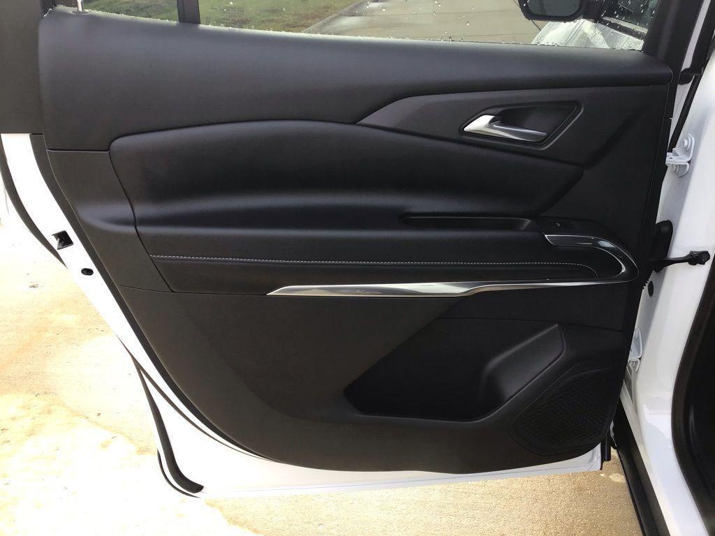 new 2026 Chevrolet Traverse car, priced at $40,159