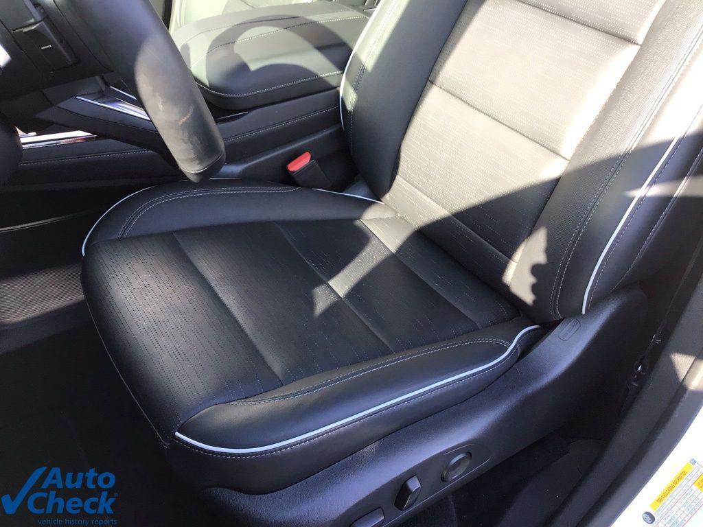 used 2025 Buick Enclave car, priced at $40,207