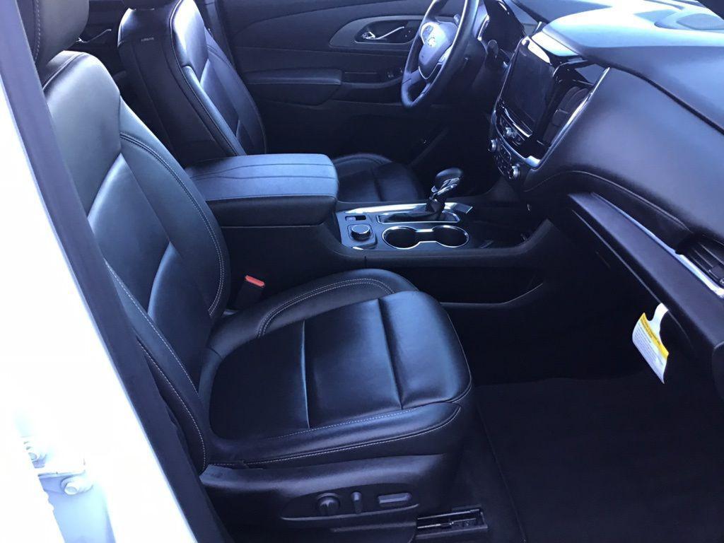 used 2023 Chevrolet Traverse car, priced at $28,410