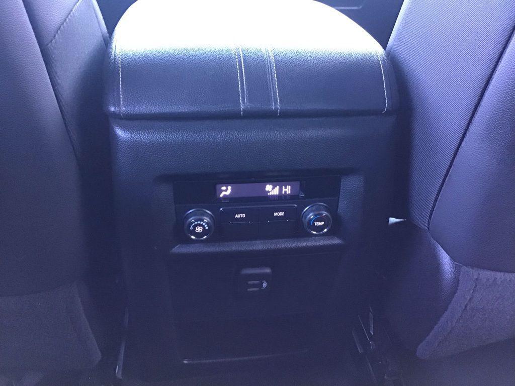 used 2023 Chevrolet Traverse car, priced at $28,410