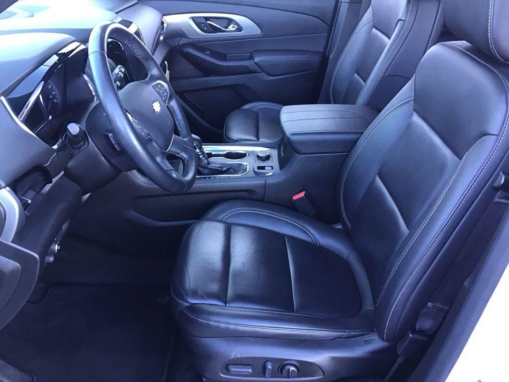 used 2023 Chevrolet Traverse car, priced at $28,410