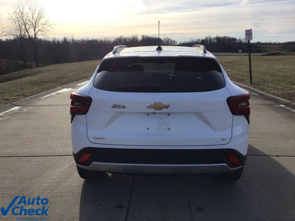 used 2025 Chevrolet Trax car, priced at $20,283