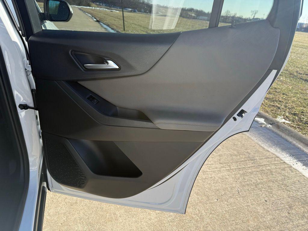 new 2026 Chevrolet Equinox car, priced at $31,244