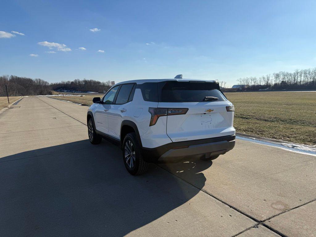 new 2026 Chevrolet Equinox car, priced at $31,244