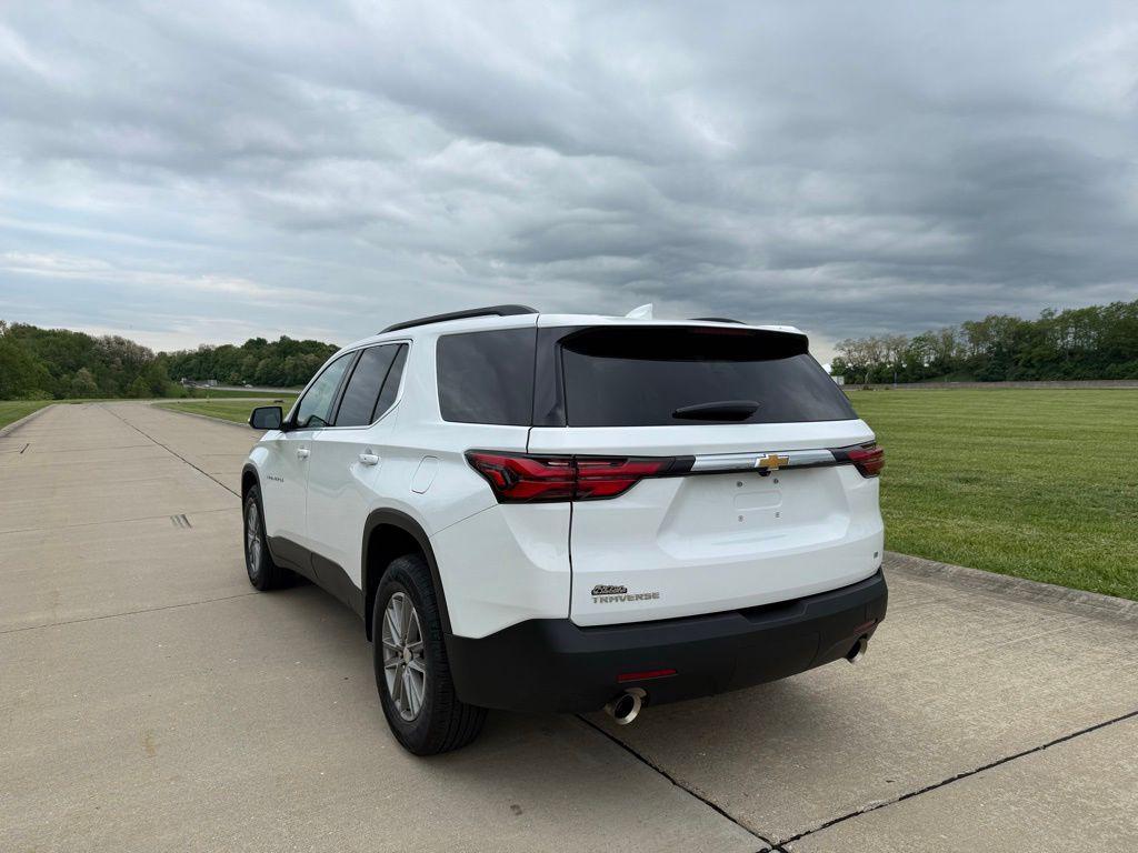 used 2023 Chevrolet Traverse car, priced at $28,097