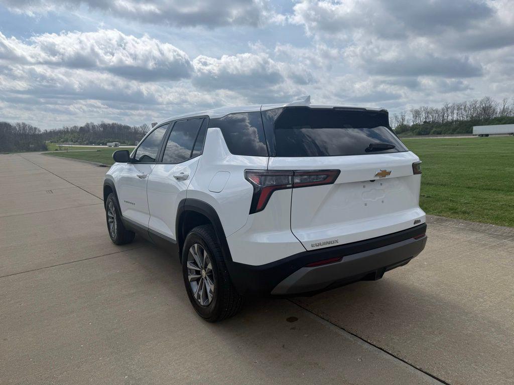 used 2025 Chevrolet Equinox car, priced at $25,915
