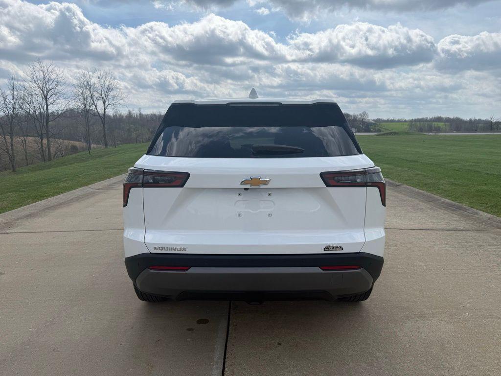 used 2025 Chevrolet Equinox car, priced at $25,915