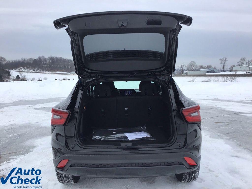 used 2024 Chevrolet Trax car, priced at $20,985