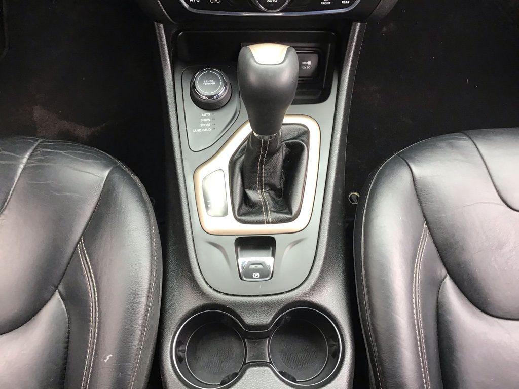 used 2016 Jeep Cherokee car, priced at $10,387