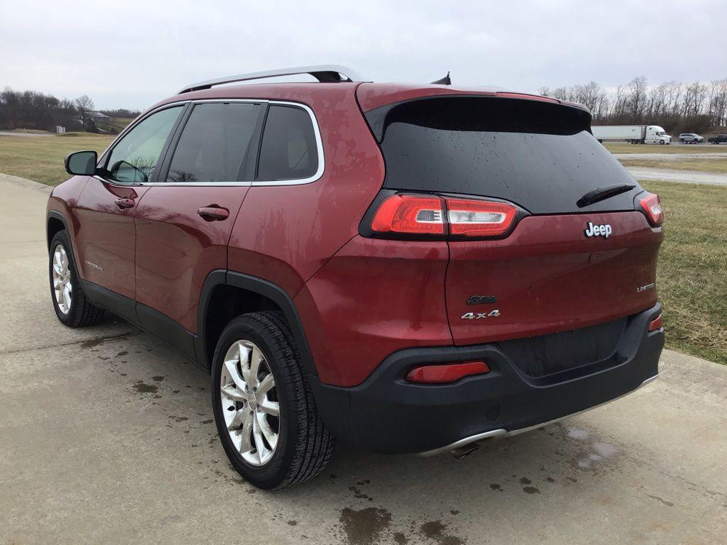 used 2016 Jeep Cherokee car, priced at $10,387