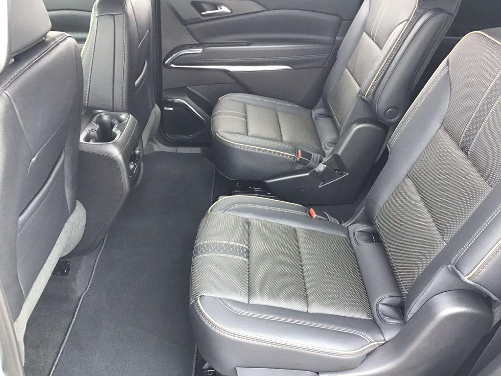 new 2026 Chevrolet Traverse car, priced at $54,483