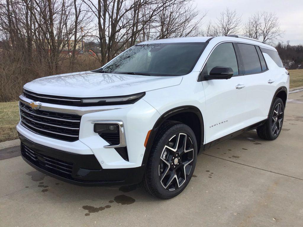 new 2026 Chevrolet Traverse car, priced at $54,483