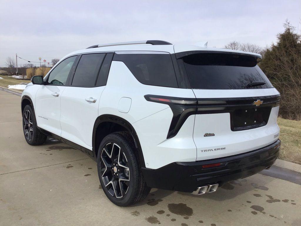 new 2026 Chevrolet Traverse car, priced at $54,483