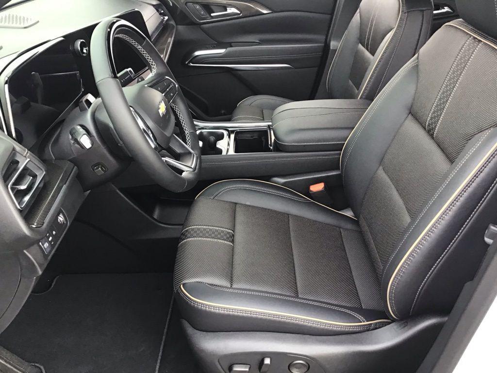 new 2026 Chevrolet Traverse car, priced at $54,483