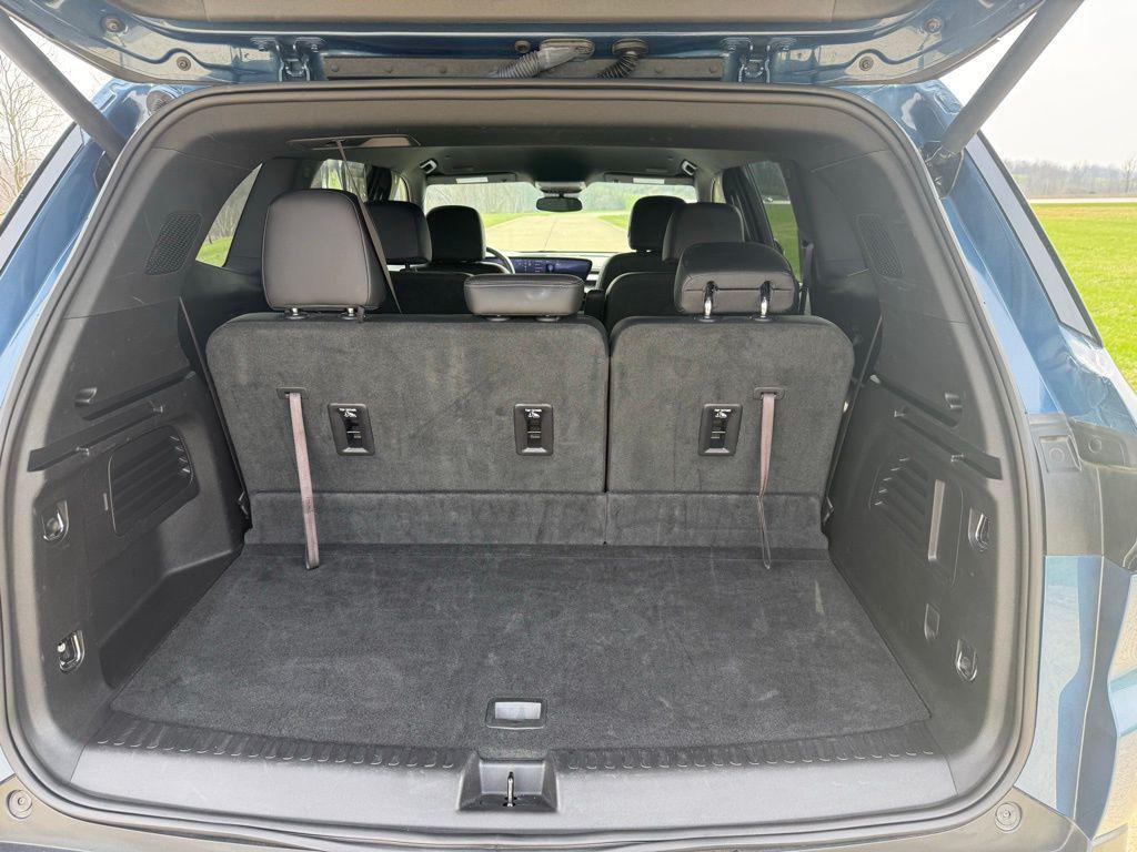 used 2025 Buick Enclave car, priced at $34,433