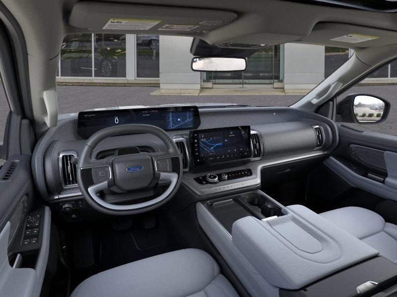 new 2025 Ford Expedition car, priced at $75,435