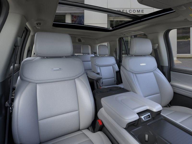 new 2025 Ford Expedition car, priced at $75,435