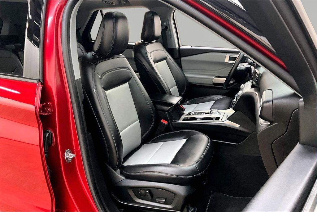 used 2023 Ford Explorer car, priced at $26,900
