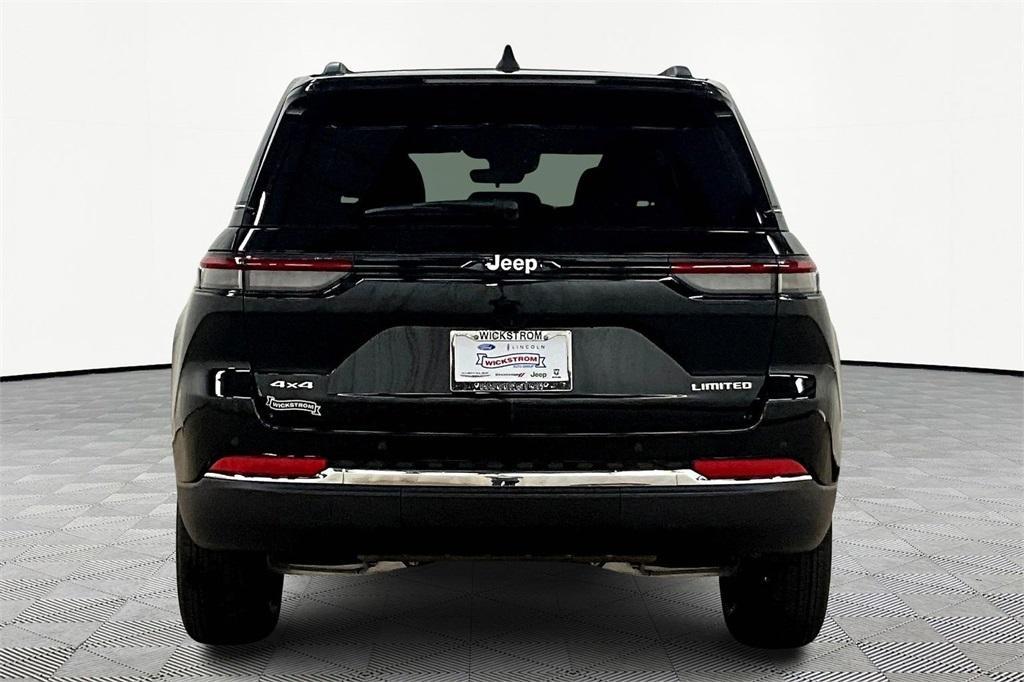new 2025 Jeep Grand Cherokee car, priced at $38,625