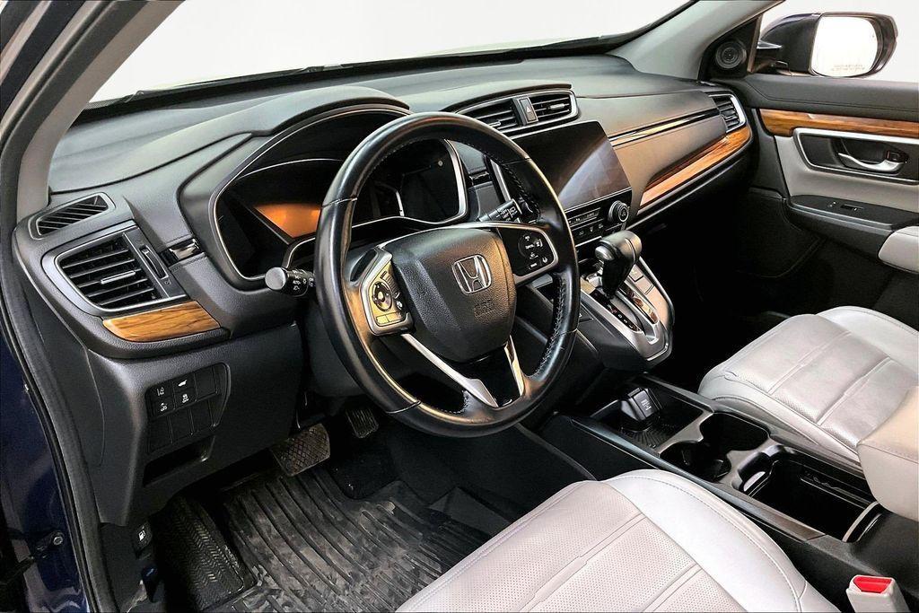 used 2017 Honda CR-V car, priced at $25,900