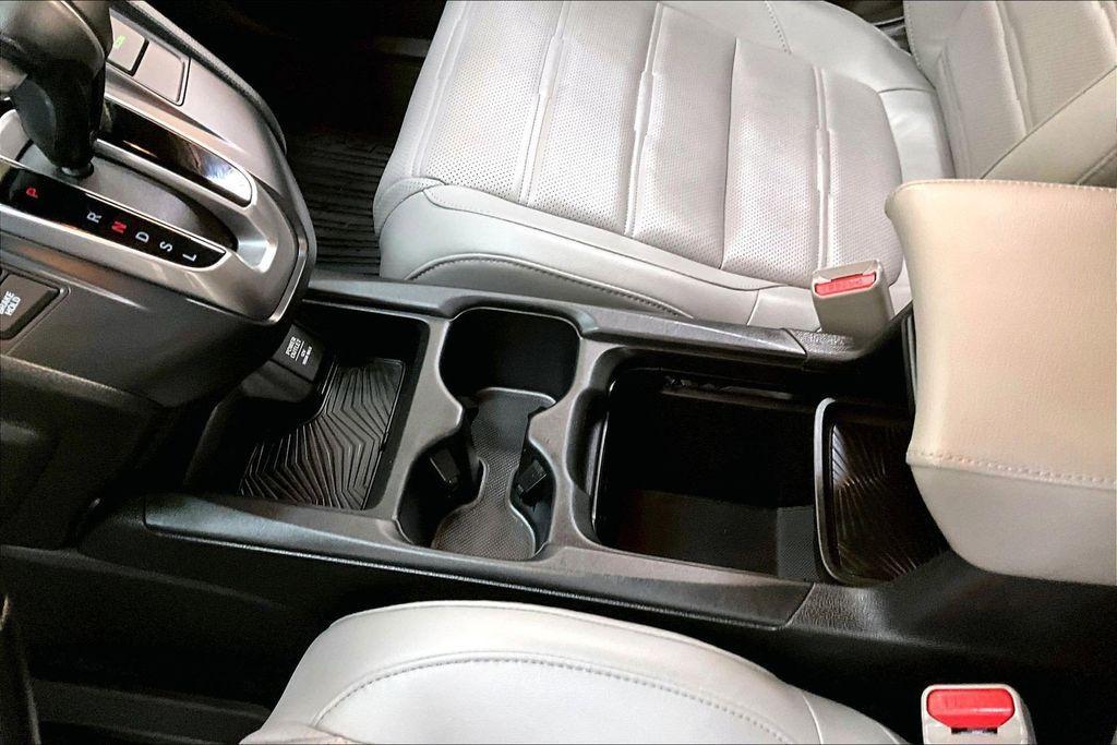 used 2017 Honda CR-V car, priced at $25,900