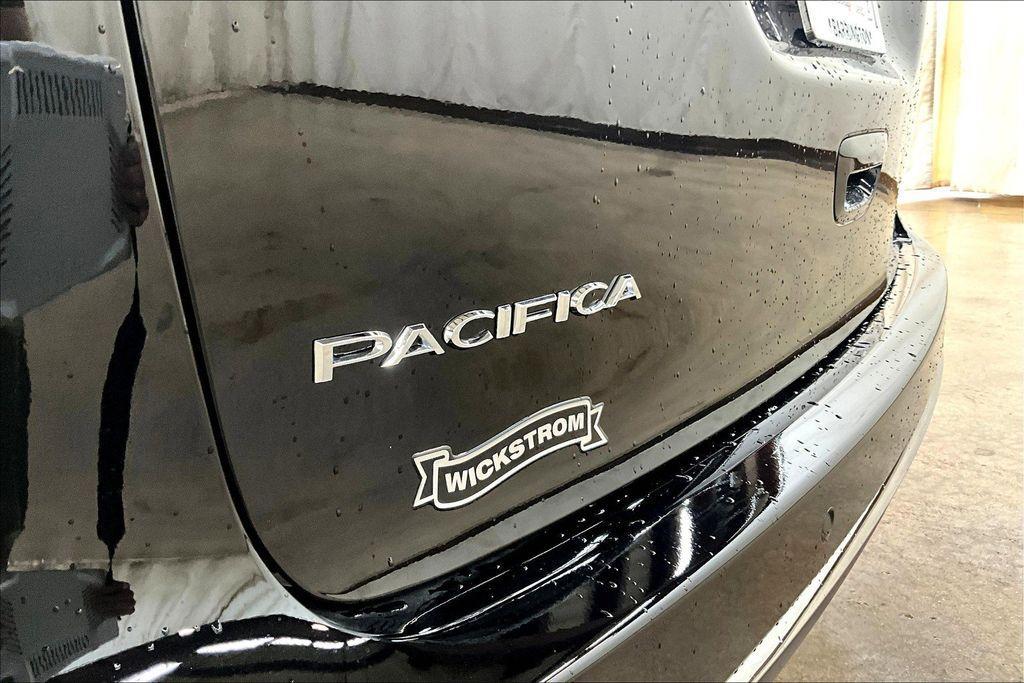 new 2026 Chrysler Pacifica car, priced at $39,832