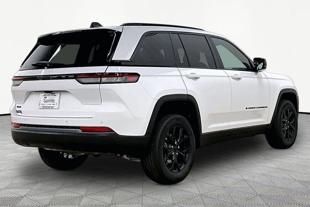 new 2026 Jeep Grand Cherokee car, priced at $44,113