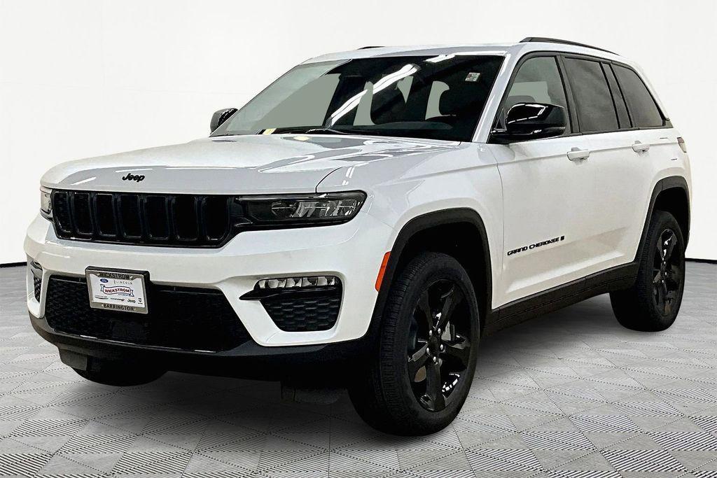 new 2025 Jeep Grand Cherokee car, priced at $46,055
