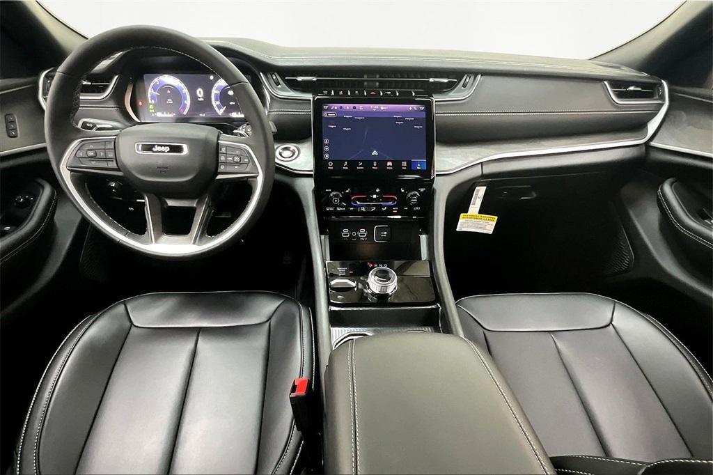 new 2025 Jeep Grand Cherokee car, priced at $46,805