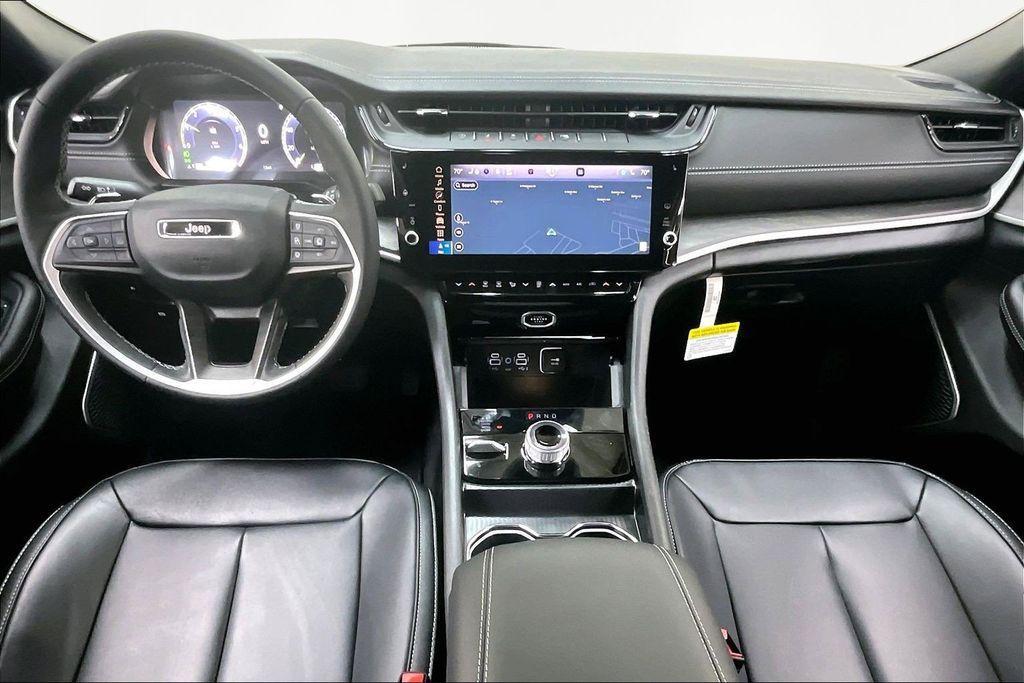 new 2026 Jeep Grand Cherokee car, priced at $42,189