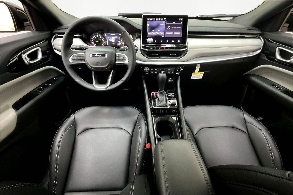 new 2026 Jeep Compass car, priced at $31,883