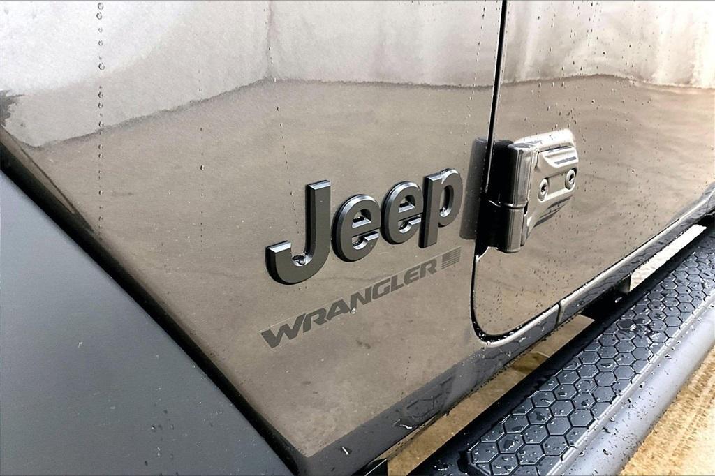 new 2026 Jeep Wrangler car, priced at $43,925